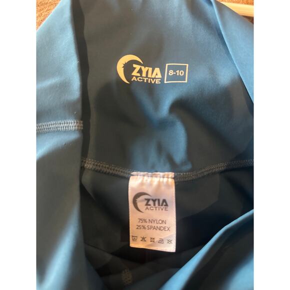 Zyia Active Corsair Brilliant Mesh High Rise Crop Capri Leggings - Picture 6 of 6